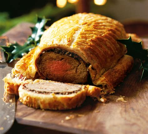 Beef Wellington : Beef Wellington Recipe Raymond Blanc Obe / So, you've ...