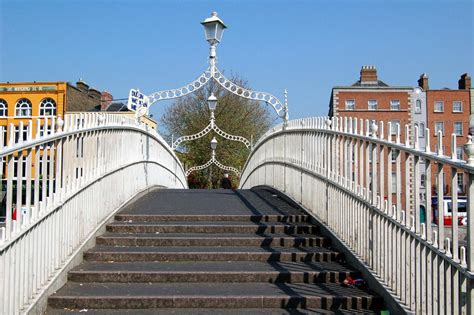 Ha'penny Bridge (Dublin, 1816) | Structurae