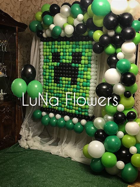 Minecraft balloon decoration | Minecraft balloons, Balloon decorations ...