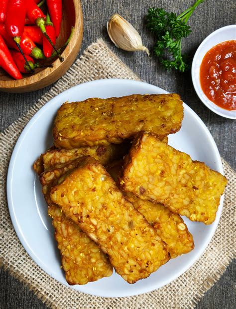 Tempe Goreng: Deep Fried Tempeh (Vegan) - Cook Me Indonesian