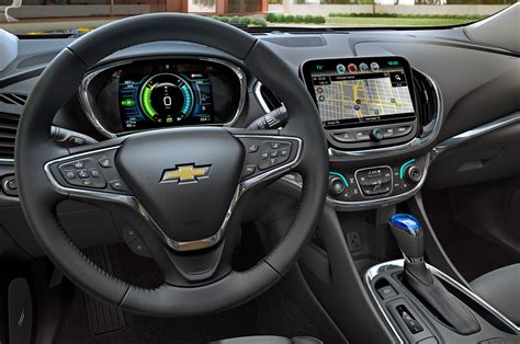 2016 Chevrolet Volt Review