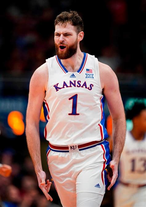 How Hunter Dickinson emerged as a late-game hero for KU basketball vs. TCU