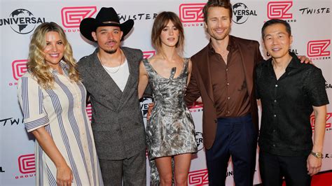 'Twisters' cast talks Oklahoma weather, line dancing on OKC red carpet