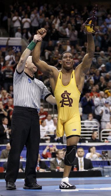 Anthony Robles' incredible accomplishment at NCAA wrestling ...