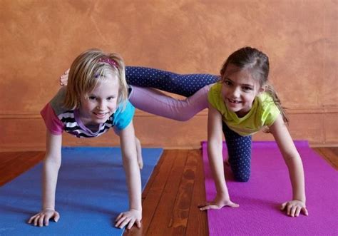 children's partner yoga | Yoga para niños, Yoga infantil, Yoga en parejas