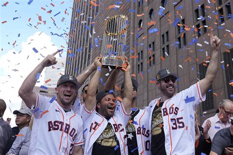 Houston Astros 2022 World Series Parade Downtown Pictures | Houstonia ...