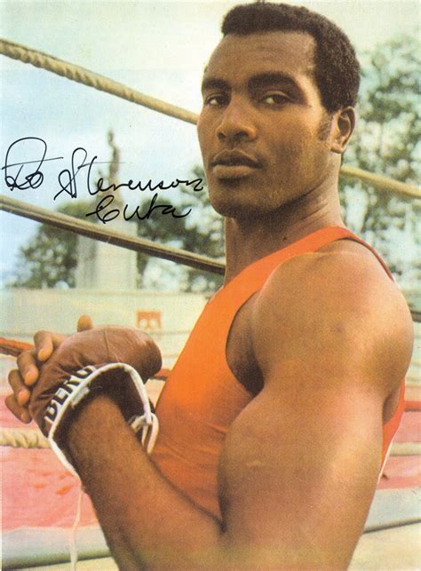 ボード「Teofilo Stevenson, Cuban Olympic Boxing Champ」のピン