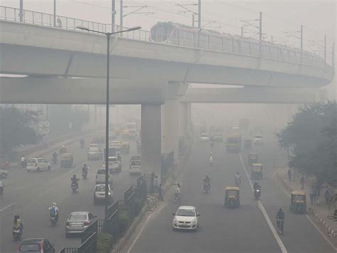 Panic grips India's capital of New Delhi as life-threatening smog blankets the city - ABC News