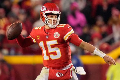 Chiefs' Mahomes: ankle recovering as offseason work begins | Marca