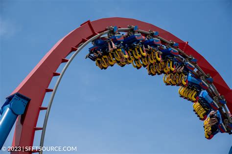 Superman Krypton Coaster Ride | Six Flags Fiesta Texas