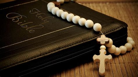 Book Bible Rosary cross, bible and rosary HD wallpaper | Pxfuel