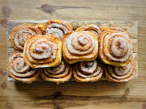 Vegan Cinnamon Roll Recipe – Katie and Fransi