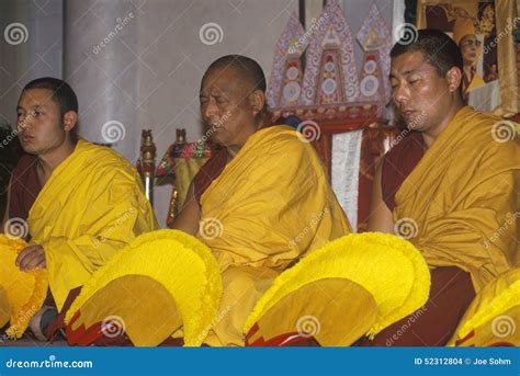 Tibetan Monks Chanting Performance at Agape Church in Santa Monica ...