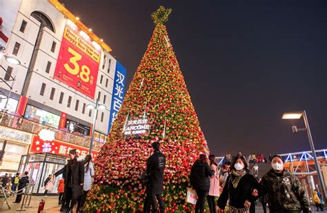 How Is Christmas Celebrated In China?