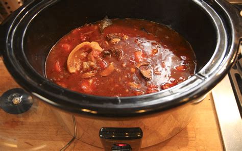 Slow-cooked shin of beef slow cooker / crockpot a beef recipe