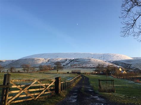 Pendle Hill | Gorgeous scenery, Scenery, Natural landmarks