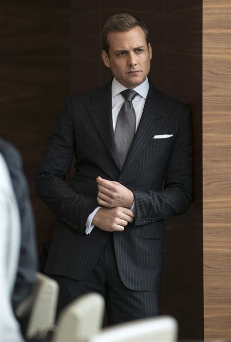 Harvey Specter: How To Dress Like The Sharpest Man On TV | FashionBeans | Suits harvey, Homens ...