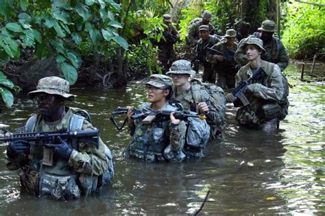 Photos: Ghana army trains US soldiers at Achiase Jungle Warfare School ...