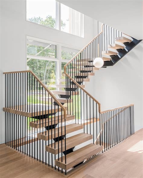 Steel Spindle Railing on Floating Stairs – Hamptons, NY - Keuka Studios