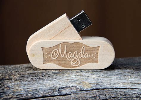 Personalized Folding Wood USB Flash Drive - 4 GB, 8 GB, and 16 GB ...