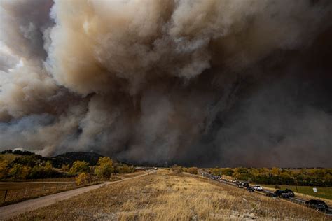 Photos of the Calwood Fire as it approached Hwy 36 - Wildfire Today