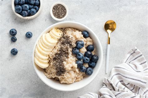 Oatmeal Breakfast Bowl — Tsirona