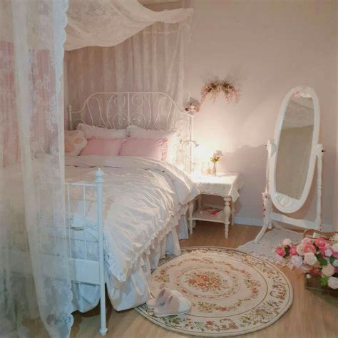 vintage coquette bedroom | Room ideas bedroom, Room inspiration bedroom ...