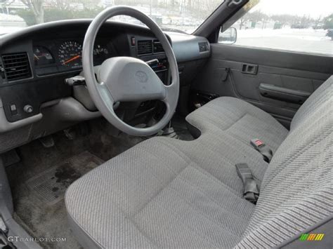 1993 Toyota Pickup Deluxe Regular Cab 4x4 interior Photo #45372520 | GTCarLot.com