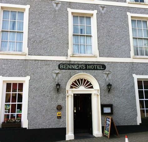 Benners Hotel Dingle - by Ned O'Shea & Sons Ltd Kerry builders