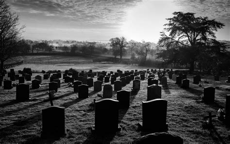 Cemetery Wallpapers - Top Free Cemetery Backgrounds - WallpaperAccess