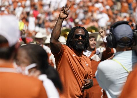 Former Texas Longhorns RB Ricky Williams Almost Left Football for ...