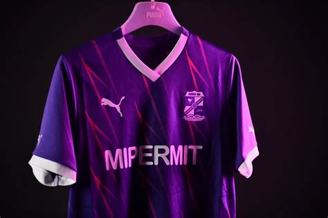 Swindon Town 2023-24 Puma Third Kit Unveiled » The Kitman