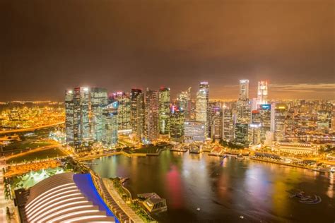 Panorama of Singapore skyline downtown – Stock Editorial Photo © Elnur_ #53442109