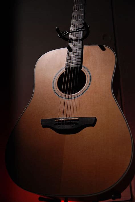 Takamine EF341SC Review - Beginner Guitar HQ