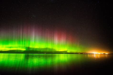 Last Night's Aurora Australis Was The One "Storm" You'd Stay Outdoors For