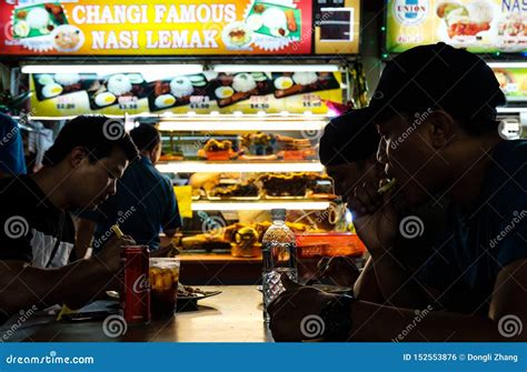 Singapore-29 JUN 2019: People Eating Singapore Local Cuisine Nasi Lemak in Food Court Editorial ...