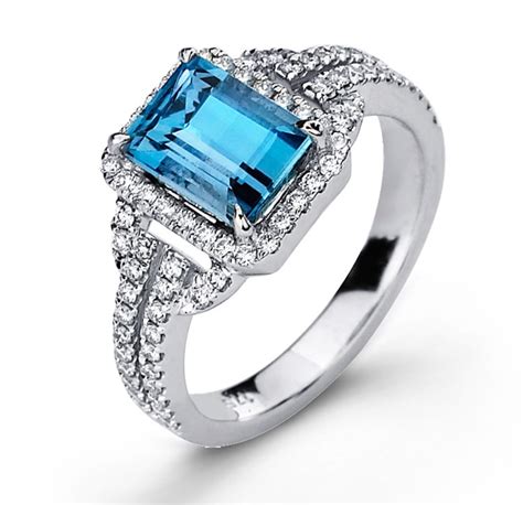 How to Choose the Perfect Aquamarine Ring: A Buyer's Guide - Dover ...