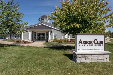 Arbor Club Apartments in Ann Arbor, Michigan | Andover Partners