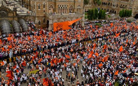 Maratha Kranti Morcha shows its might in Mumbai march, government gives ...