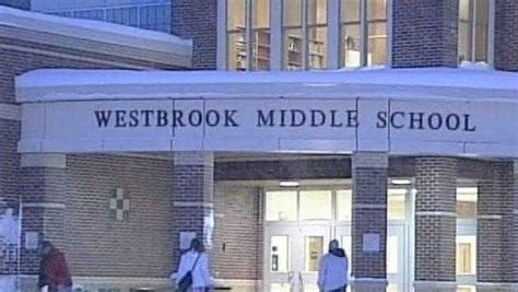 Proposed cell phone ban at Westbrook Middle School recommended to board