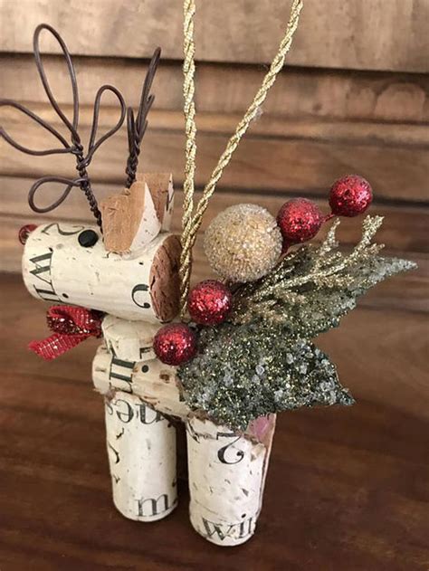 45+ Mini Wine Cork DIY Ideas to Christmas Ornaments | Cork crafts ...