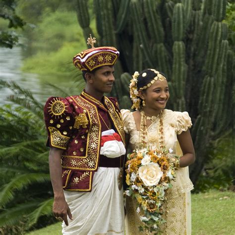 Kandyan wedding dress Sri Lanka | Kandyan wedding dress Sri … | Flickr