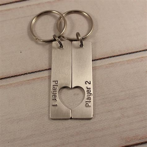 Player 1 & Player 2 - Couples Keychain Set | Keychain set, Matching ...