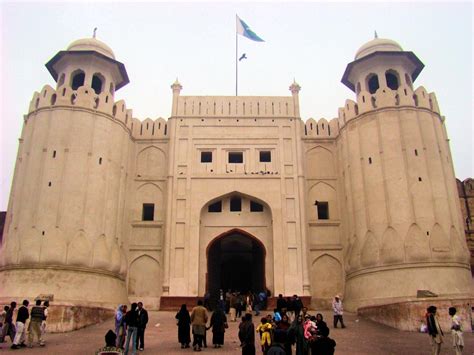 Historical Forts In Punjab Pakistan: Historical Forts In Punjab Pakistan