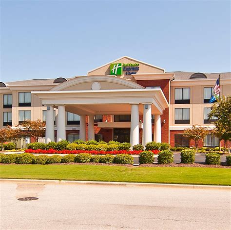 HOLIDAY INN EXPRESS & SUITES TUPELO, AN IHG HOTEL - Updated 2024 Prices ...