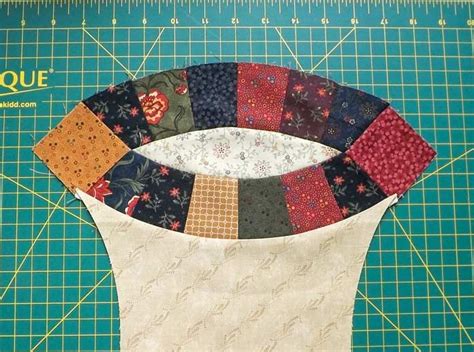 The trick to curved piecing the Double Wedding Ring pattern is in the... | Wedding ring quilt ...