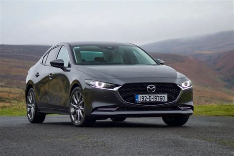 Mazda 3 SkyActiv-X Saloon (2020) | Reviews | Complete Car