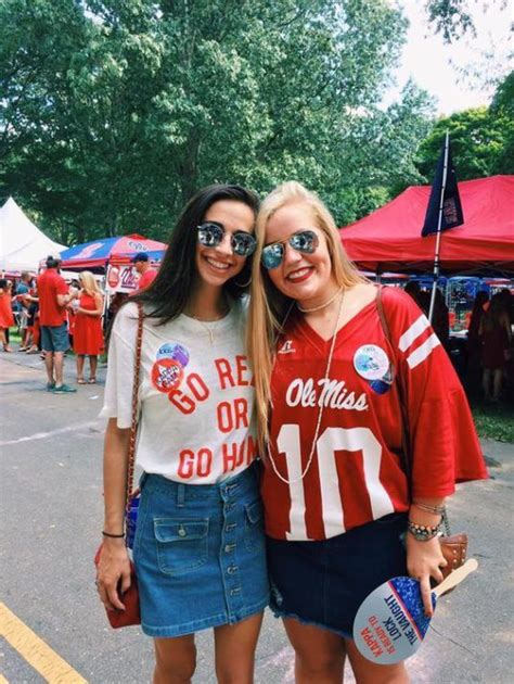 10 Things You Should Know For Orientation At Ole Miss | Football outfits, Ole miss, Tailgate outfit