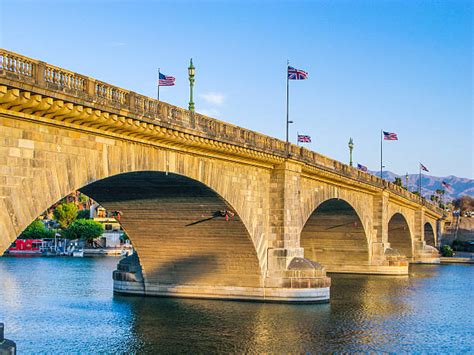 London Bridge In Lake Havasu Stock Photos, Pictures & Royalty-Free ...