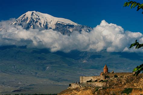 Hiking - Mount Ararat. Trekking and Backpacking trips